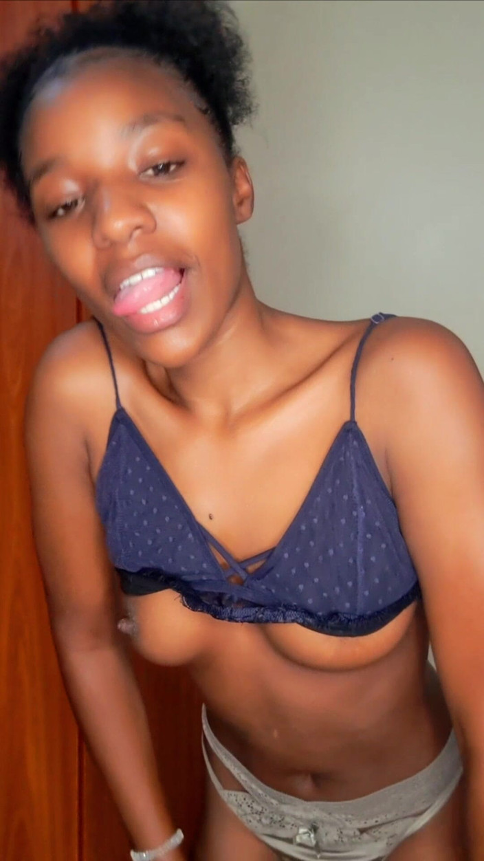 Bambi_bambi: Danza erotica