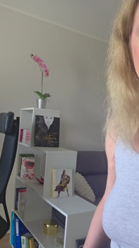 Masturbare obraznică a soției blonde
