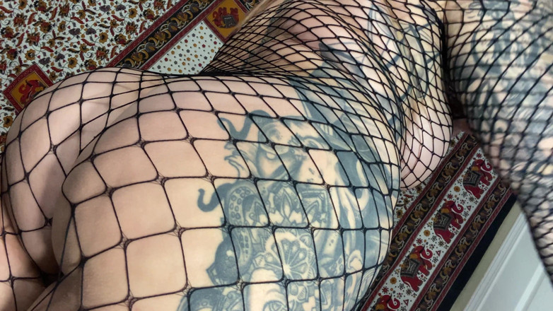 ChandlerKnight: Sph: I Can Barely Feel You