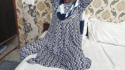 Saarabhabhi6: Adik ipar india yang cantik lagi asik muasin pantatnya di...