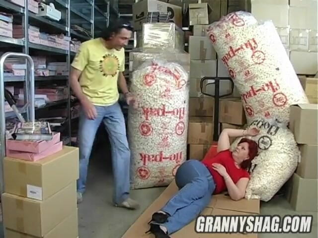 Granny Shag: ケイティ、ボスの個人的なタルト