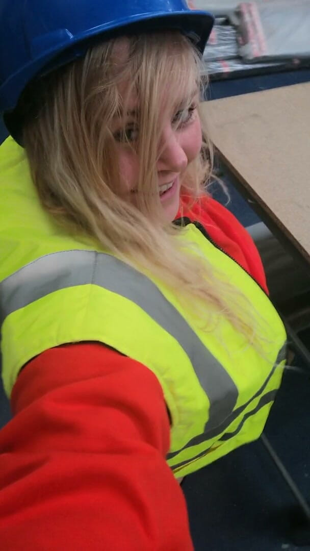 Kitty Queen: Kiity Queen Teasing and Showing off in the Warehouse. Blond...