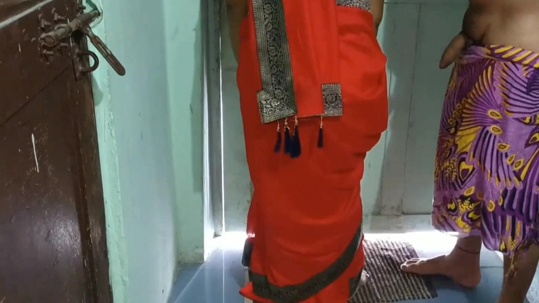 Hotty Jiya Sharmaa: Indische stiefbroer en stiefzus neuken - rode saree nadat man naar...