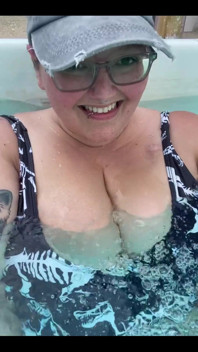 Went to the Pool & Got Some Sun