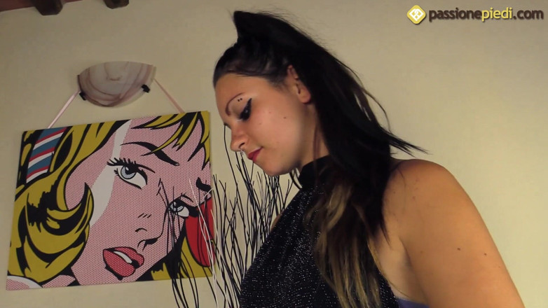 Foot Fetish HD: Antonella operatore di centralinista