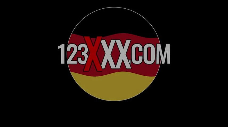 123XXX - 100% Amateurs: Krásná blonďatá teenagerka z Německa šuká hardcore