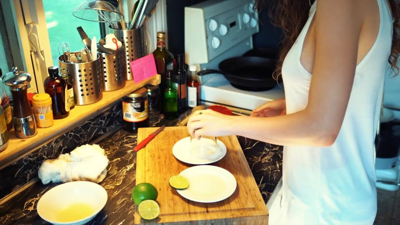 Piper Blush: Lemon Juice Vs. Lemon Squeezer