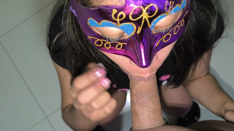 PATY PATY: La belle-fille suce très bien la grosse bite de son...