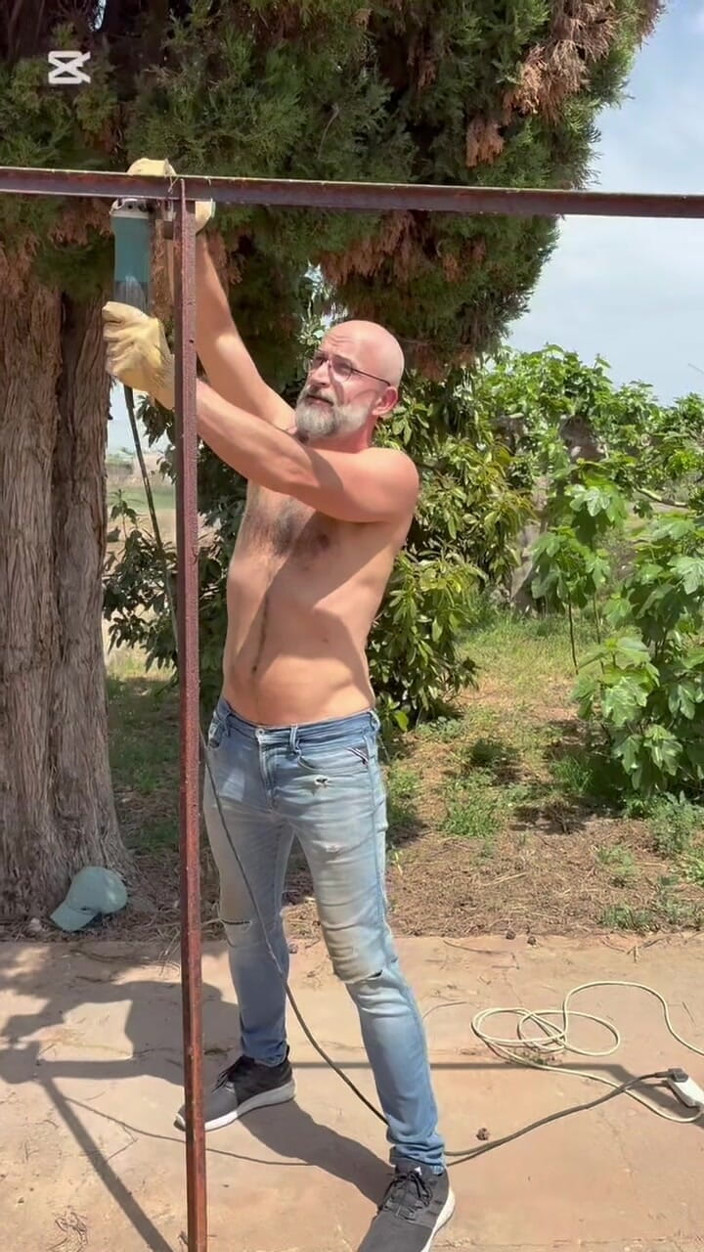 FerLuciDaddy: Papi Trabajador Duro