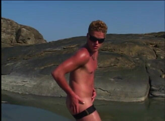 Hot Latinos dudes not gay but curious: 23 na oklep se z prostym latynoskim ciekawym