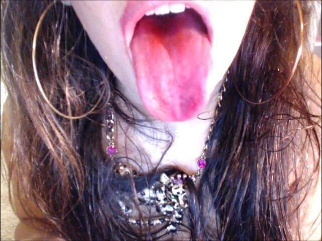 Carmita Bonita: Lucious Lips on Lollipop