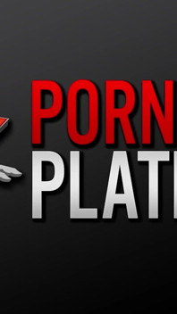 Geile latina-bom bom spielt mit einigen ihrer Lieblingsspielzeuge!