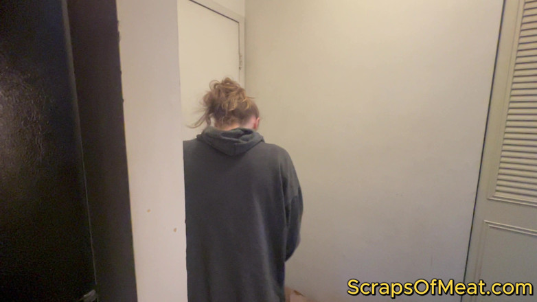 J13D75: Slutty Prostitute Comes Over and Seduces Me