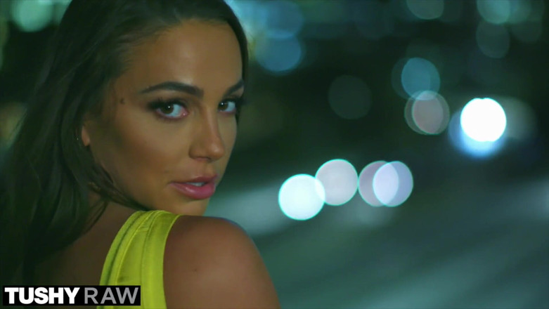 Tushyraw: TUSHYRAW - Abigail Mac will never be the same again after...