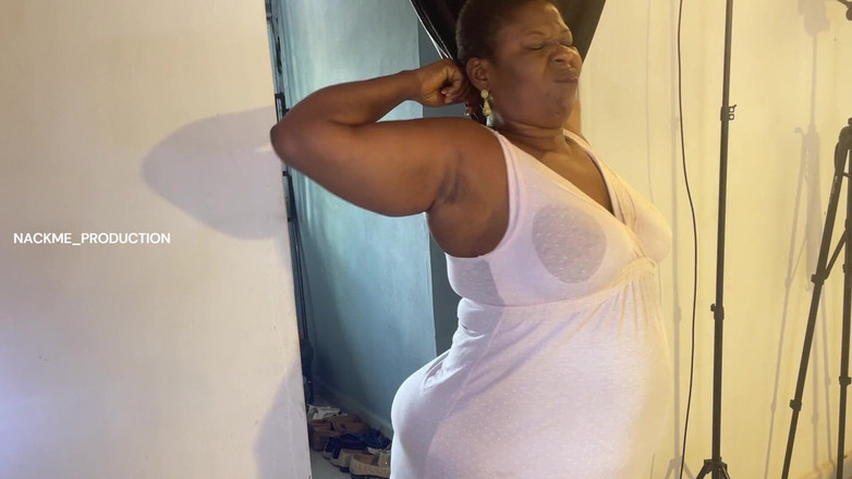 NACKME_PRODUCTION: 새엄마에게 빨리 구걸하는 배다른 아들