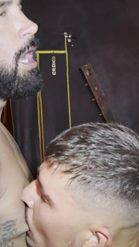 Follada dura del papá mexicano Justin Jett