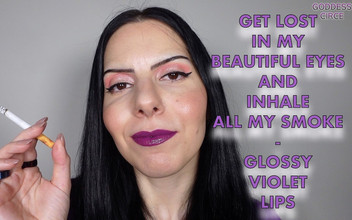 Goddess Circe: Hilang dalam mata cantik saya dan menyedut semua bibir violet...