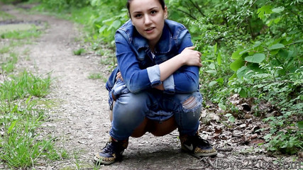 Love 2 Piss: Stírání listem