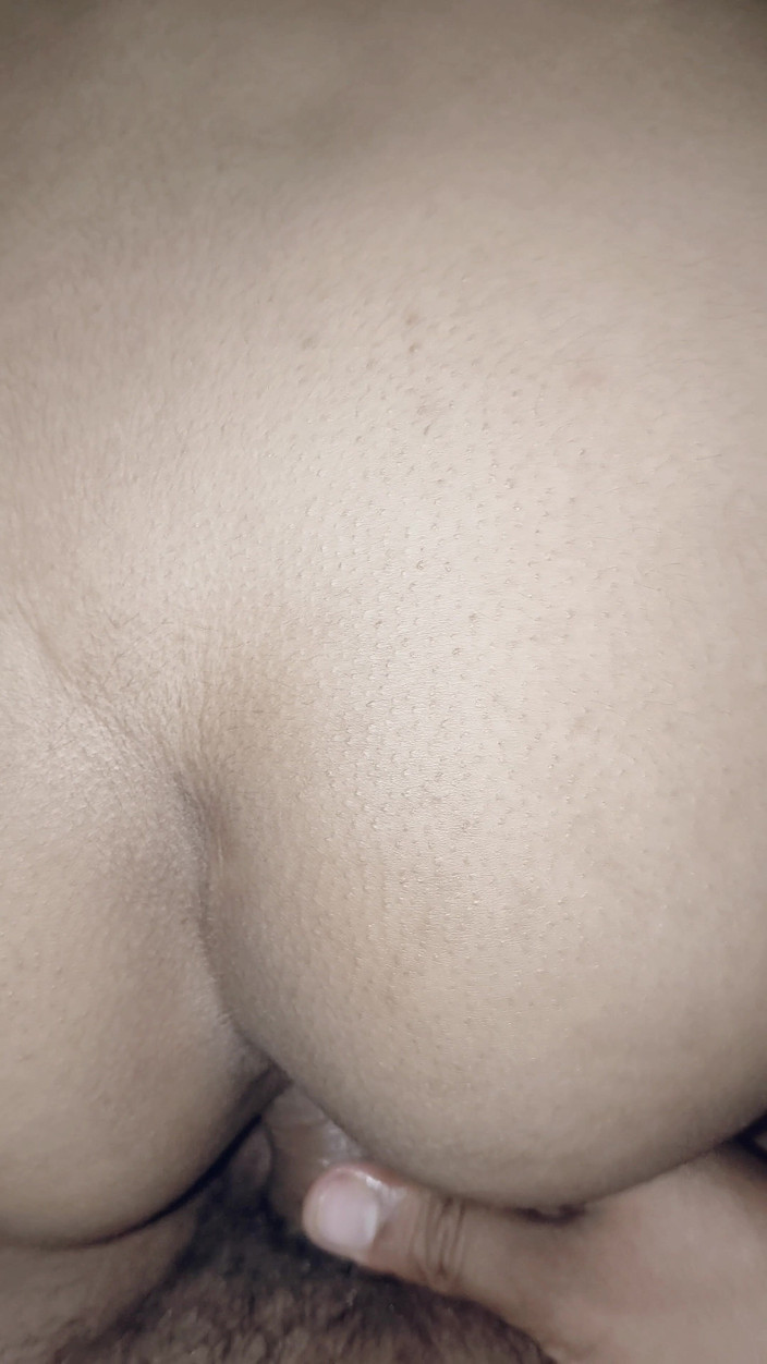 Gini272: Sexy indická desi dívka Tvrdě v nočním hindském zvuku