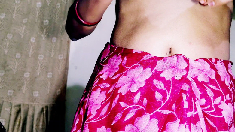 Raj porno studio: Bhabhi desi dipujuk untuk digerudi pepeknya buat kali pertama