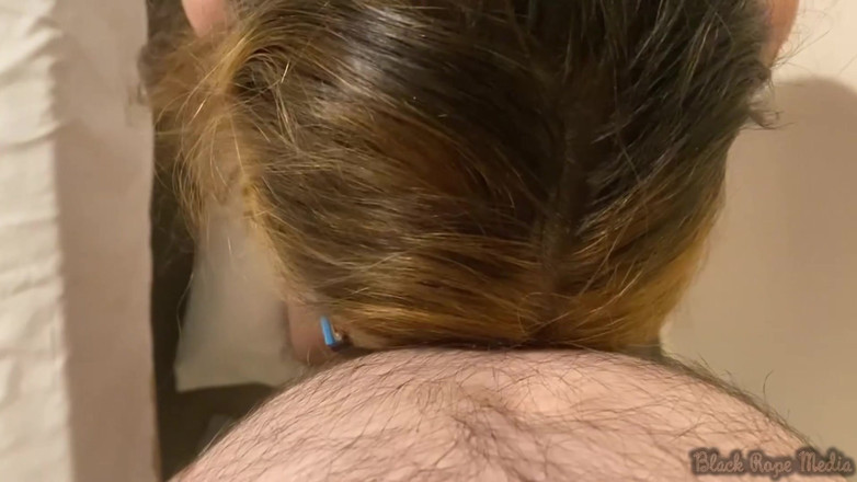 Miriam Slave: Miriam Hotied, Sání a Dostává výstřik na obličej
