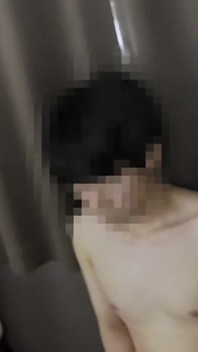 Minnesmärkesfest av skönhet och önskan som firar ett ögonblick för intensivt för att glömma tillsammans