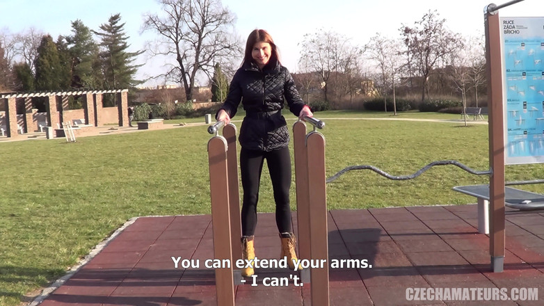 CzechAmateurs: Nghiệp dư Séc 107 máy bay bà già với âm vật khổng...