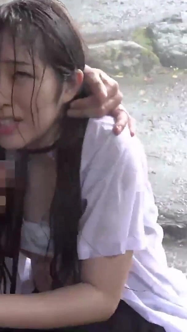 Japanese Babe Creampied Under The Rain (Raptor Inc)