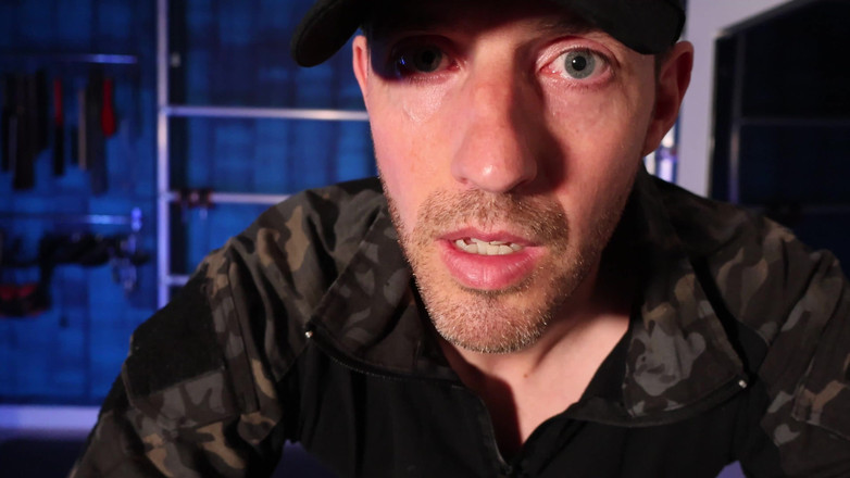 TomBakerBDSM: Tom Baker в видео от первого лица - потребляй каждую каплю моего писсера (4k)