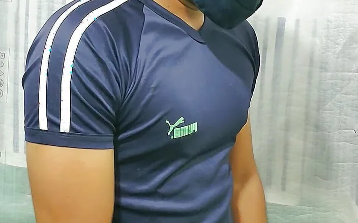 Charlieburrito: Gay Muscular Indian Masturbates