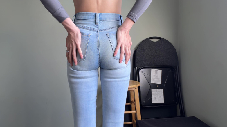 Ms_Emmy_Lynn: Il mio stretto culo asiatico modella mutandine e jeans