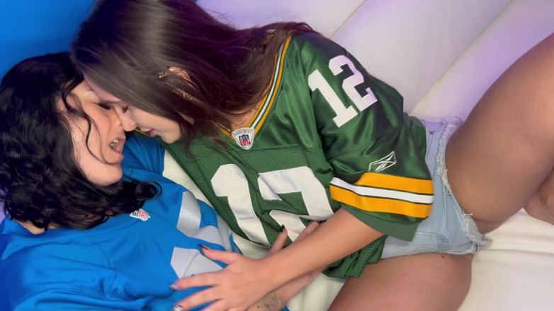 Josie Jaxxon: Lesbian Strapping in Football Jerseys! Lions V Packers