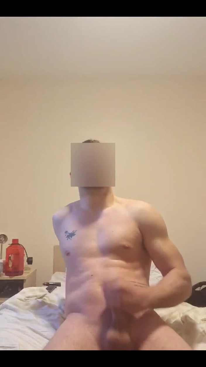 Englishtom20vip: 흑인 대물 자지에게 따먹히는 거유 밀프