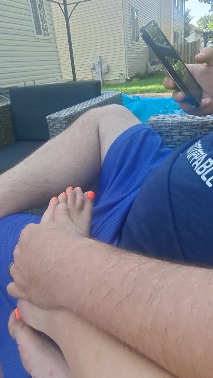 Naughty alchemy: 足部按摩