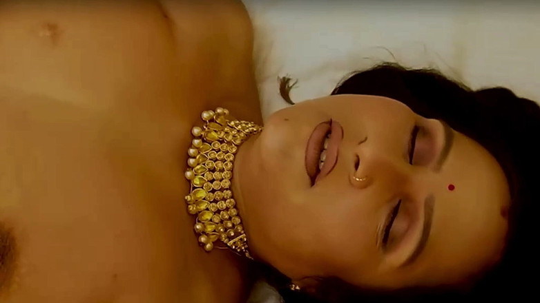 Puja Sarkar: เสียงเบงกาลีฮันนีมูนเซ็กซี่....