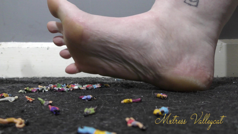 Mxtress Valleycat: Ground into the carpet