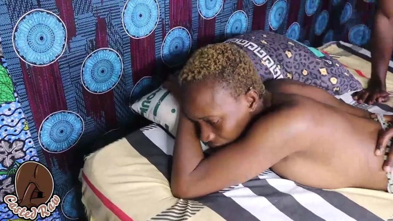 Castedraw: Ator novato fodendo uma estrela pornô nigeriana peituda