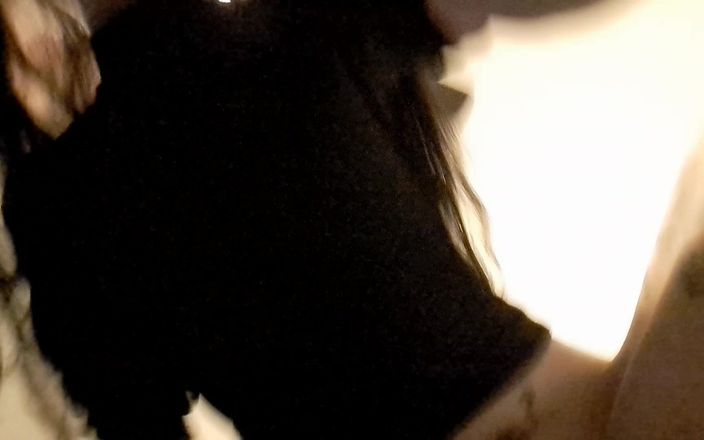 PandoraSG: Kadın kılıklı köle için külotu içine boşalıyor