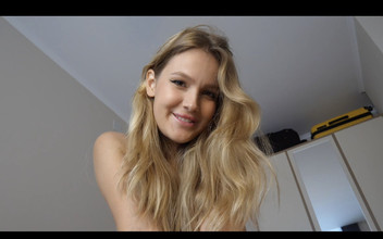 ImMayBee: Gadis baik tahu cara membuat selamat pagi. Virtual Sex