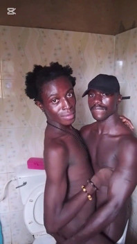 Sexe dans la salle de bain