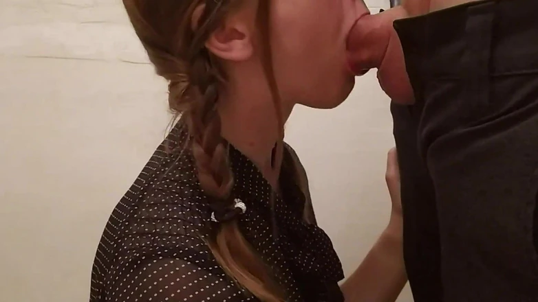 Stella Fog: Awesome hands free blowjob with tongue from my secretary while...