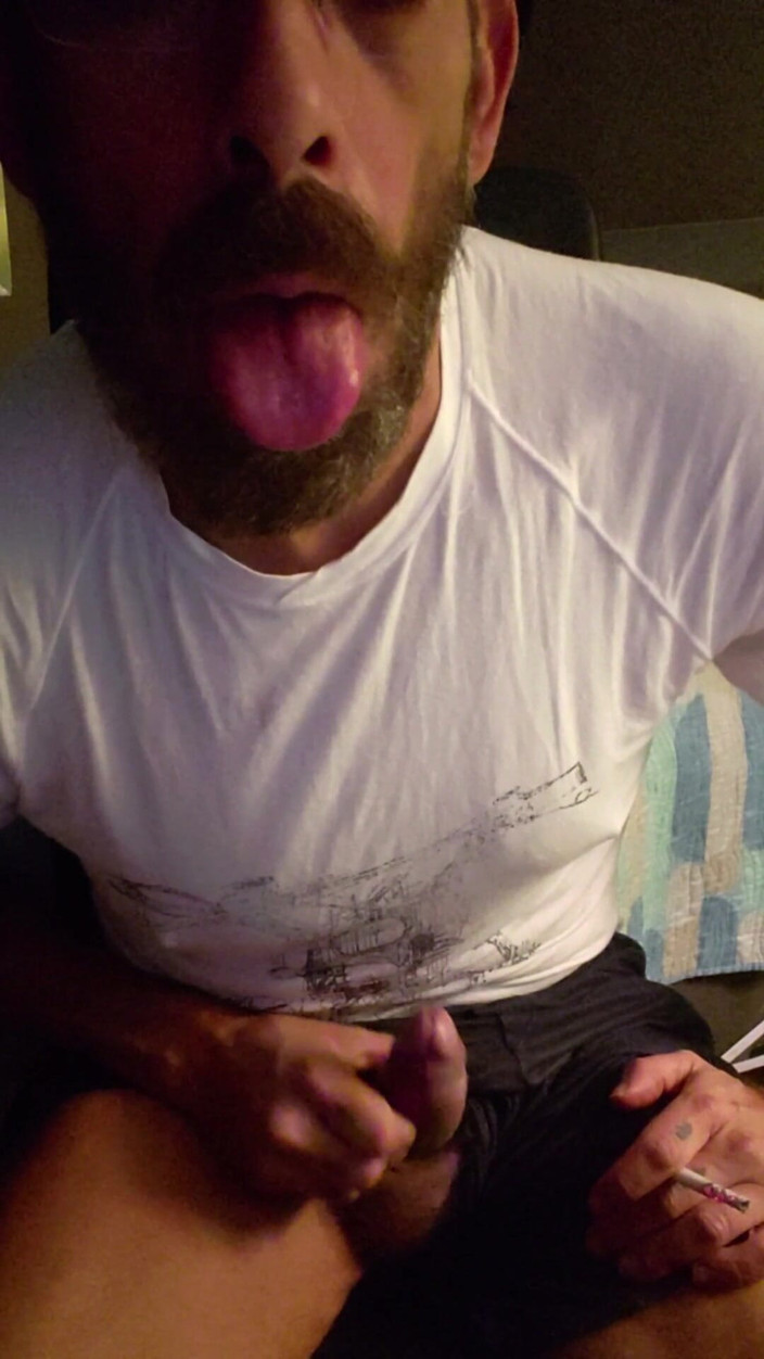 BBIG: Obdivujte mě – Kouření na bronhu