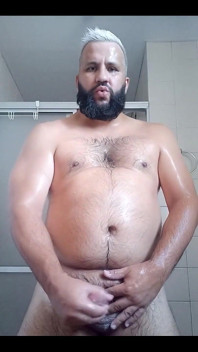 Bermain dengan dildo raksasa, pancutan mani yang bagus di hujungnya. Video Pertama Tahun 10 Minit Panjang. Saya Harap Awak Menikmatinya