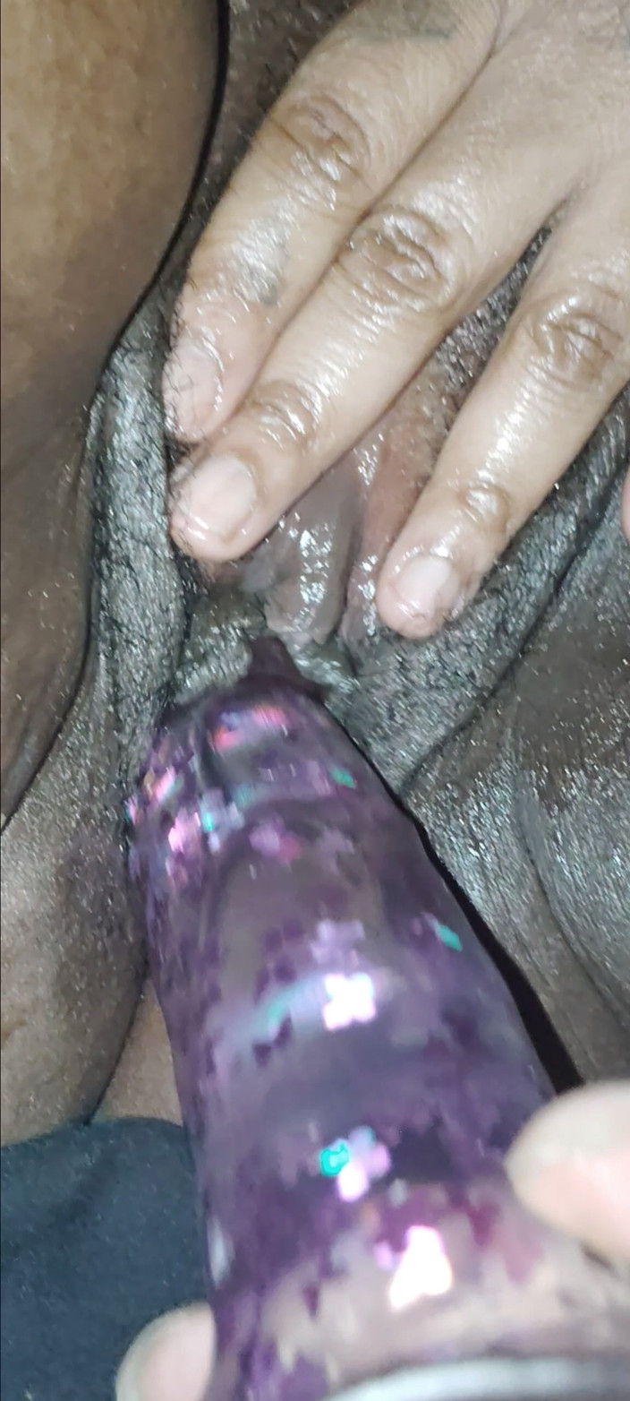 Lola Tha Pink Bunny: Enfie na buceta dela parte 2