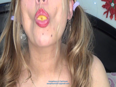 Angel eyes studio: Úžasná perverzní show se spoustou jablek