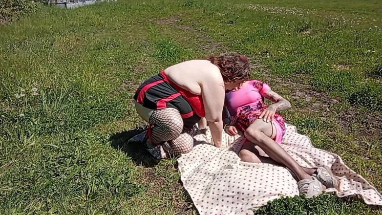 tammara big: Geile Lichtung Unsicher Machen