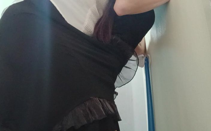 Lesbian-illusion: 私と隣人は彼氏が仕事中に情熱的なセックスをしています
