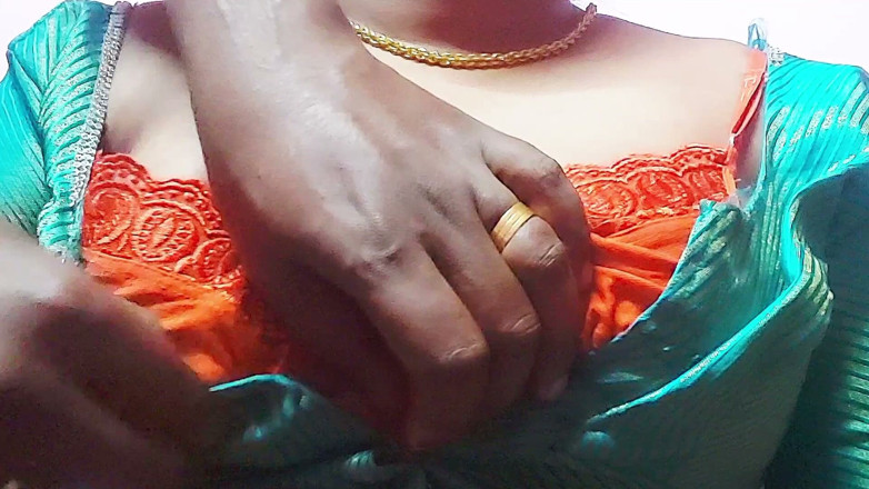 Desi Mohini: ホットセクシーなデシ教師、セックスビデオ