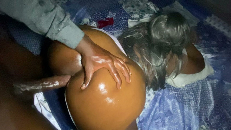 nalgonadior: La nonna viene scopata dal suo vicino quando vide che...