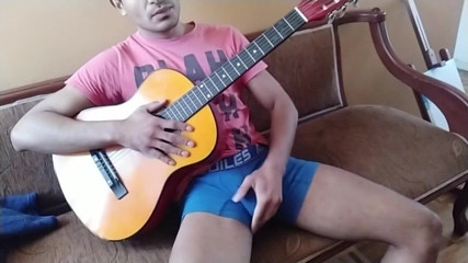 trebol_Jess: Musician jerks off on his guitar dumping all his milk...